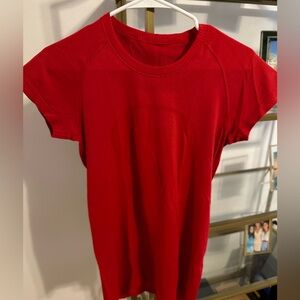 Size 6 Swiftly tech short sleeve top